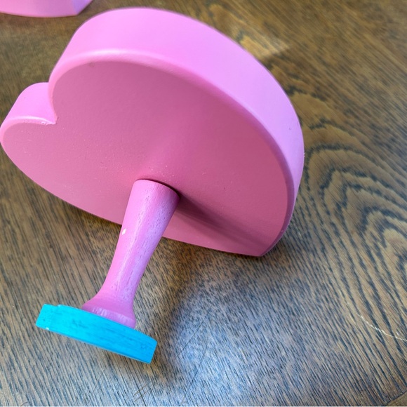 5 complete Heart shape Hook sets, pink/blue. Wow that little girl or paint blue! - Picture 3 of 5